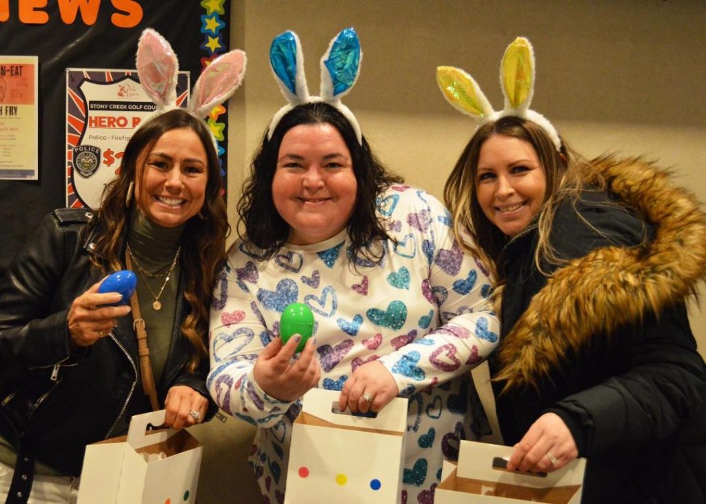 The Oak Lawn Park District hosted an Adult Egg Hunt on Saturday, April 2, at Stony Creek Golf Course, 5850 W. 103rd Street, Oak Lawn. (Supplied photos)