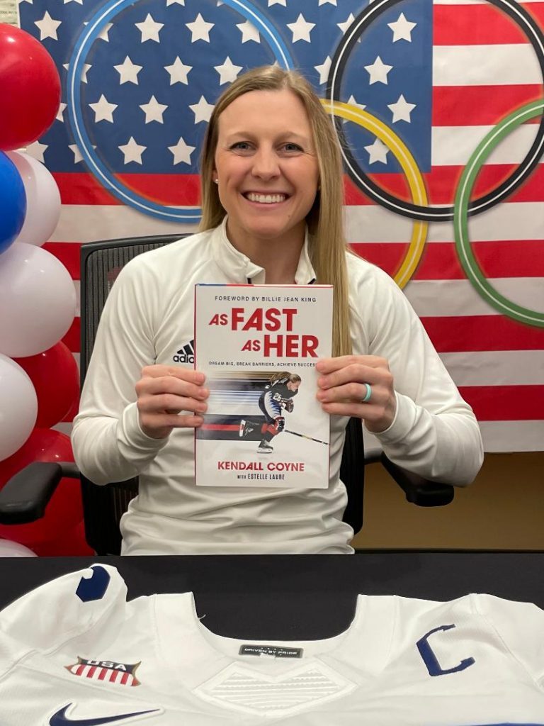 Kendall Coyne Schofield visited the Palos Heights Public Library, 12501 S. 71st Avenue, Palos Heights, to discuss her book, meet with residents, and sign copies on April 5. (Photos by Kelly White)